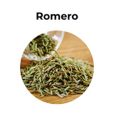 Romero seco en hojas, hierba aromática utilizada en infusiones y cocina por su aroma y propiedades antioxidantes.